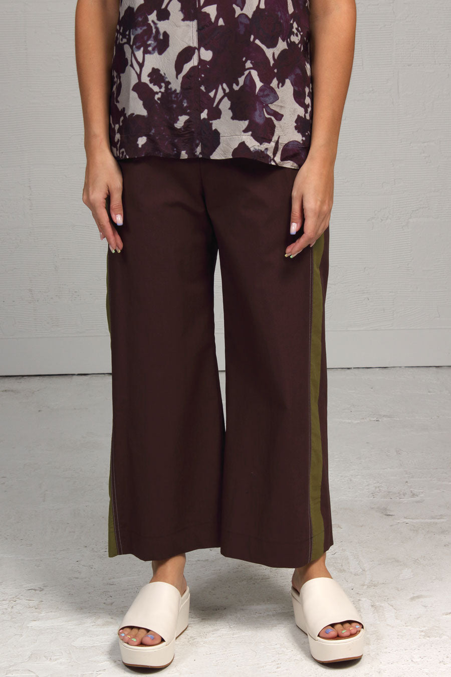 Solid Cotton Match Pant - Espresso/Moss