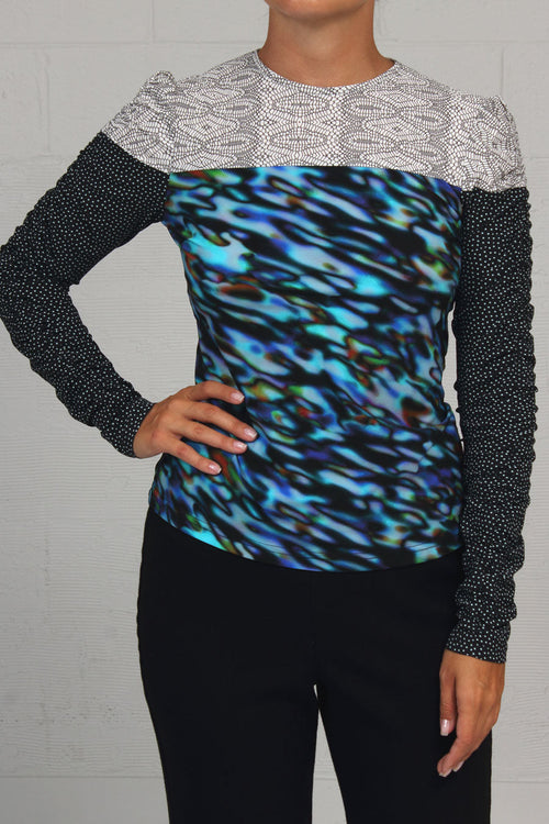 Fall 2023 Tech Stretch Print Tri-Multi Tee - blue/ivory - sml - 50% off